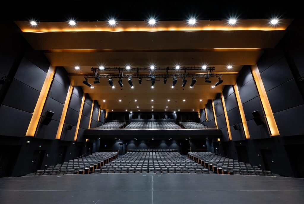 تصميم جداريات المسرح الرئيسي - المدينة المنورة